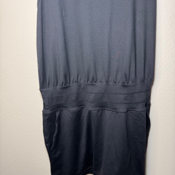 Sweaty Betty Gaia Yoga Dress Women's Size 10 Black Athleisure Performance - Picture 4 of 7